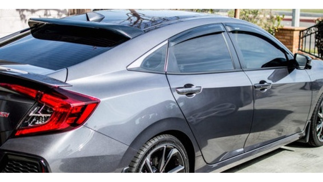Déflecteurs de fenêtre latérale Honda Civic 4 portes 2016-21 H-Back  ( Avec Clips ) 